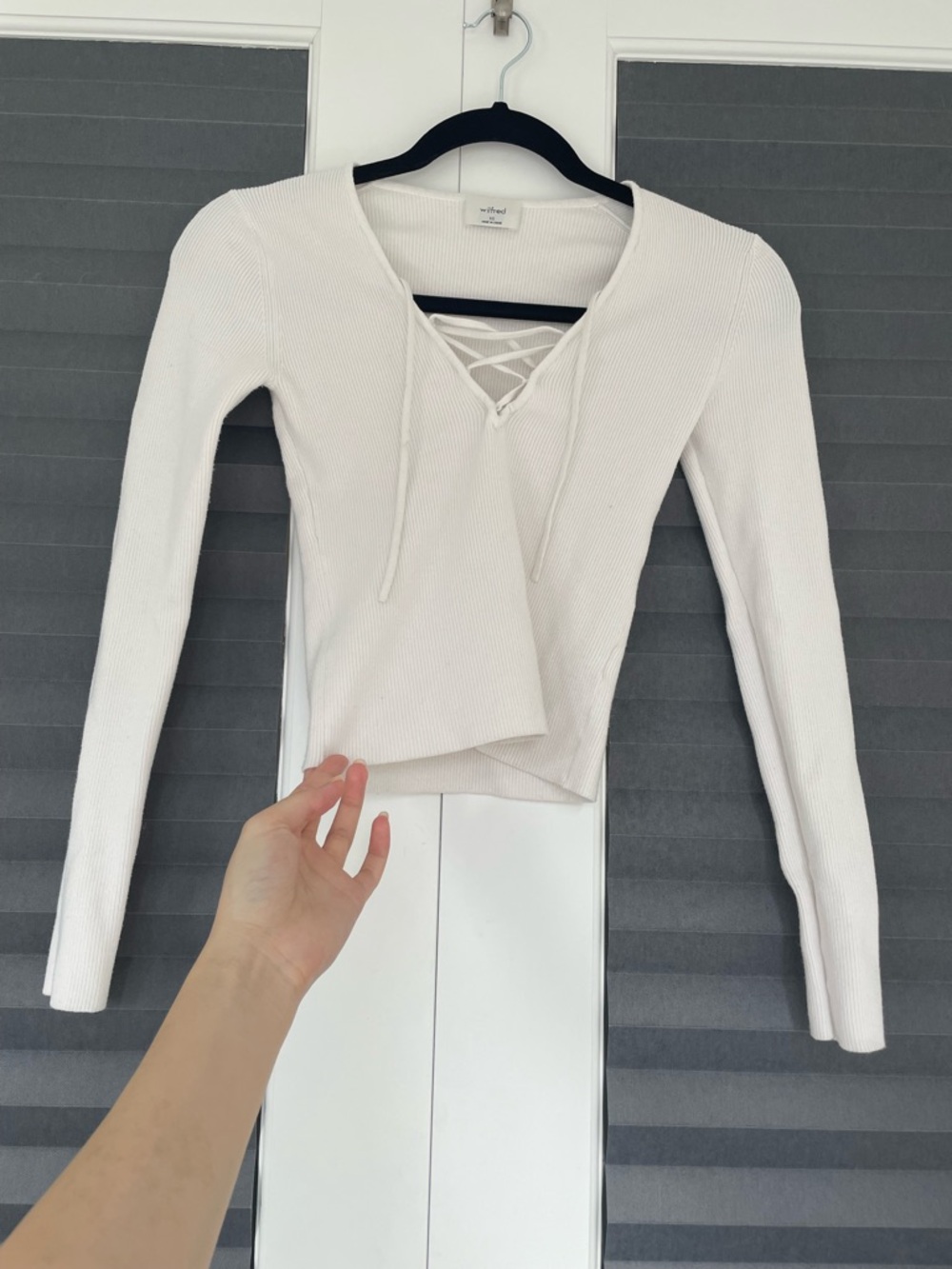 Wilfred White Ribbed Lace-Up Long Sleeve Top